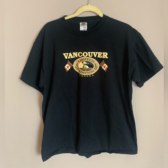 Vintage Style Vancouver Graphic T Shirt - Picture 1 of 4